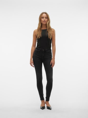 Vero Moda Dżinsy - Skinny fit - w kolorze czarnym
