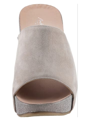 Heine Leder-Keilpantoletten in Beige