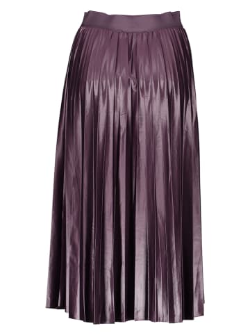 Vila Plisseerock in Aubergine