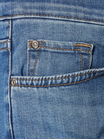 Lee Jeans - Regular fit - in Blau