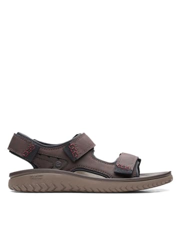 Clarks Sandały "Wesley Bay" w kolorze brązowym