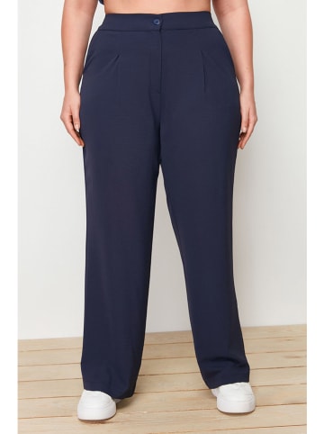 trendyol Marlenehose in Dunkelblau
