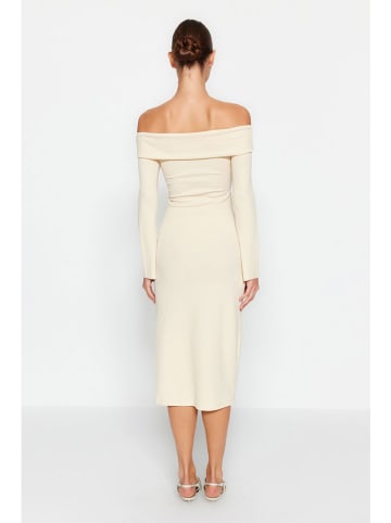 trendyol Kleid in Sand