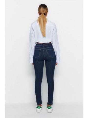 trendyol Jeans - Skinny fit - in Dunkelblau