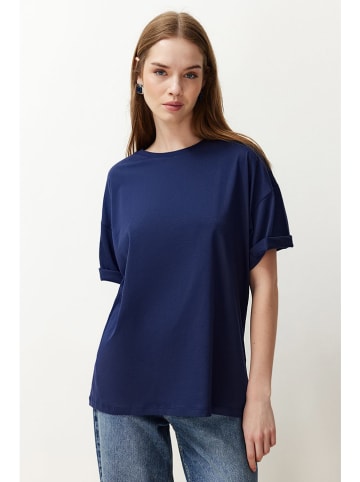 trendyol Shirt in Dunkelblau