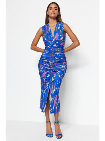 trendyol Kleid in Blau/ Lila/ Weiß