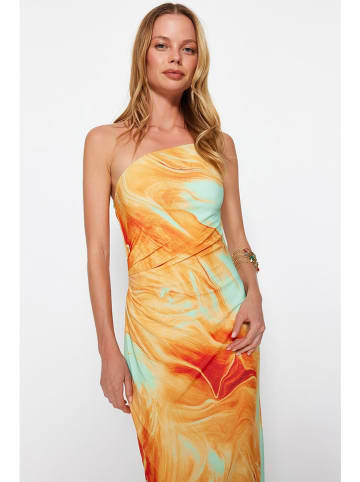 trendyol Kleid in Orange/ Mint