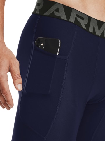 Under Armour Trainingsshorts  in Dunkelblau