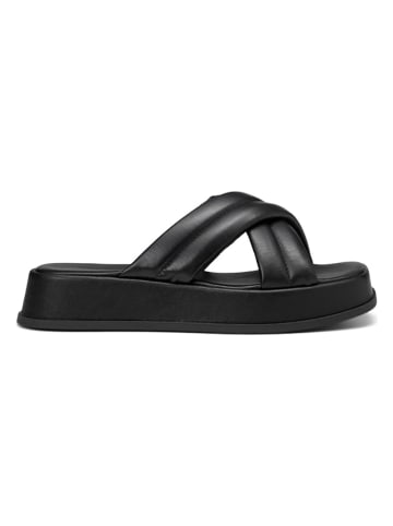 Marc O'Polo Shoes Skórzane klapki w kolorze czarnym