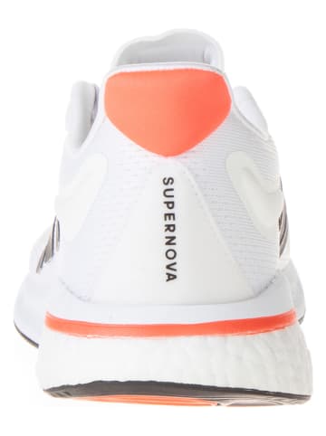 adidas Buty "Supernova" w kolorze białym do biegania