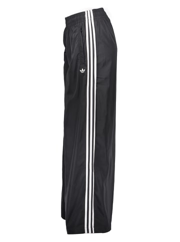 adidas Spodnie dresowe w kolorze czarnym