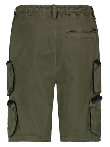 Authentic Style Cargobermudas in Oliv