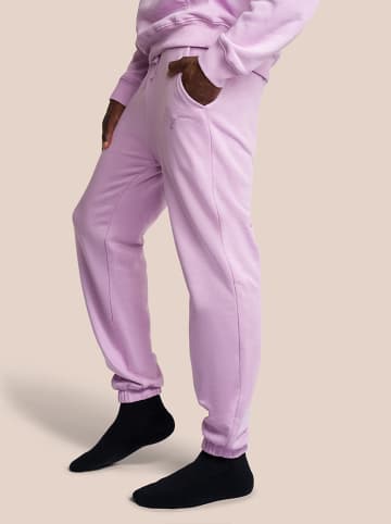 OCEANSAPART Sweathose "Charly" in Lila