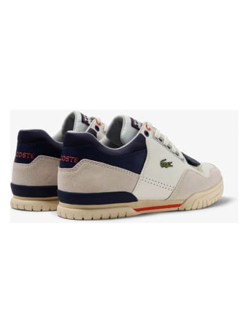 Lacoste Skórzane sneakersy w kolorze kremowo-granatowym