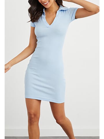 Milan Kiss Kleid in Hellblau