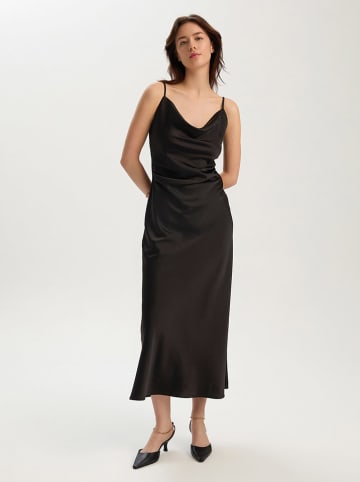 BGN Kleid in Schwarz