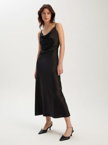 BGN Kleid in Schwarz