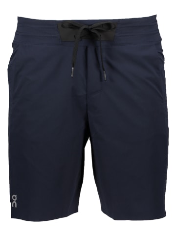 ON RUNNING 2in1-Laufshorts in Dunkelblau/ Schwarz