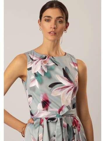 APART Kleid in Hellgrau