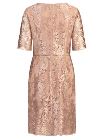 APART Kleid in Rosa