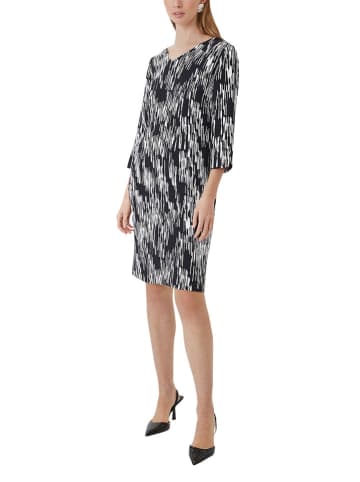 comma Kleid in Dunkelblau/ Weiß