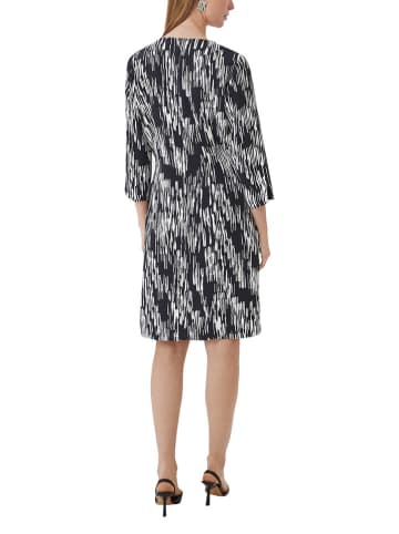 comma Kleid in Dunkelblau/ Weiß