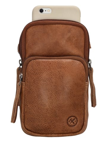 HIDE & STITCHES Leder-Handytasche in Hellbraun - (B)10 x (H)17 x (T)4 cm