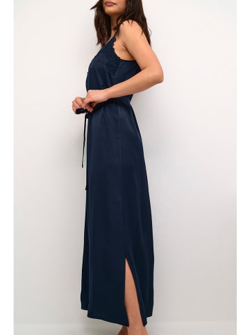 Cream Kleid in Dunkelblau