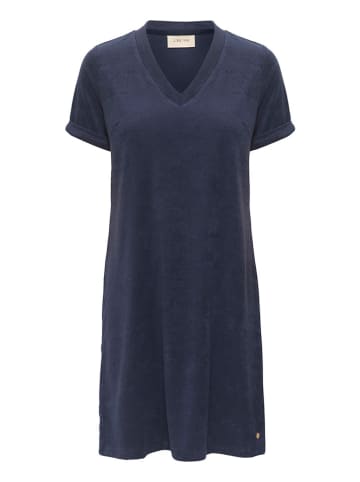 Cream Kleid in Dunkelblau