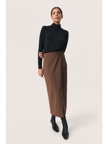 Soaked in Luxury Rok bruin