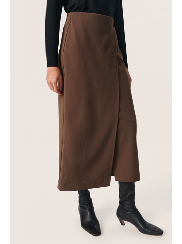Soaked in Luxury Rok bruin