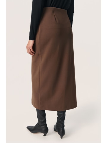 Soaked in Luxury Rok bruin