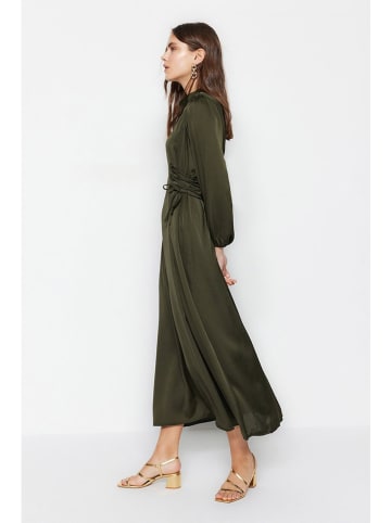 trendyol Kleid in Khaki