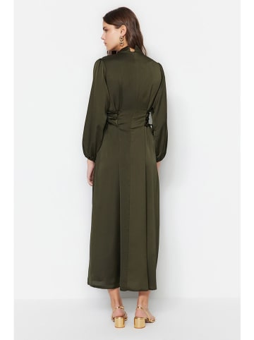 trendyol Kleid in Khaki