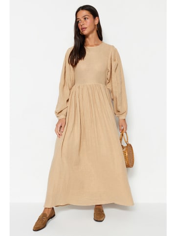 trendyol Kleid in Beige