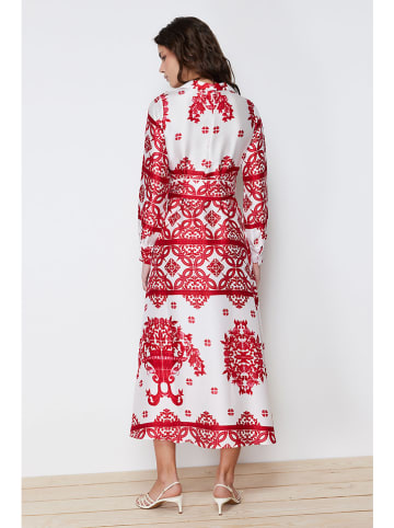trendyol Kleid in Rot/ Weiß