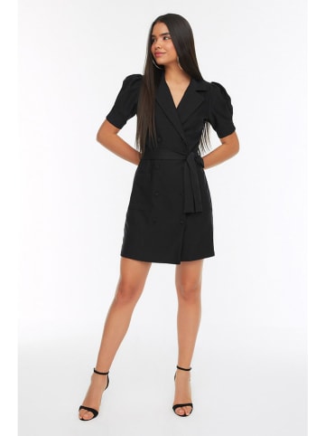 trendyol Kleid in Schwarz