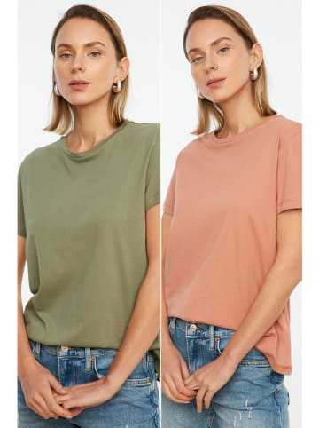 trendyol 2er-Set: Shirts in Altrosa/ Oliv