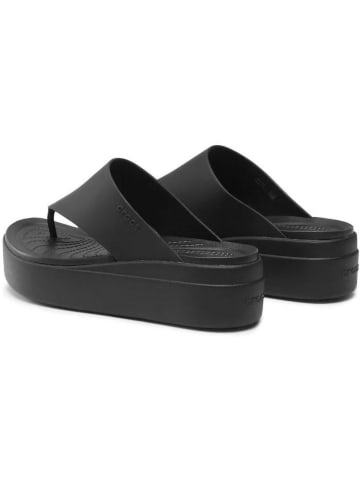 Crocs Keilzehentrenner "Brooklyn" in Schwarz