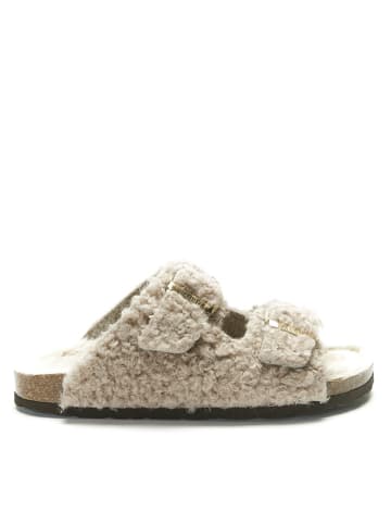 Mandel Pantoletten in Taupe