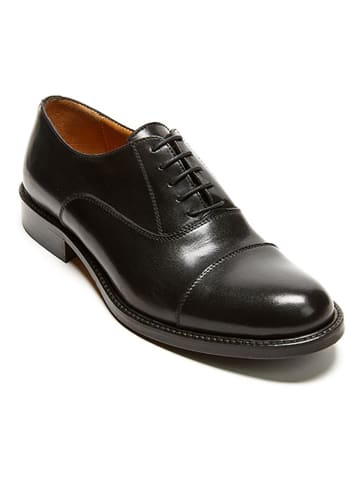 British Passport Leder-Schnürschuhe in Schwarz