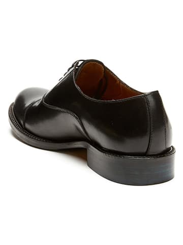 British Passport Leder-Schnürschuhe in Schwarz