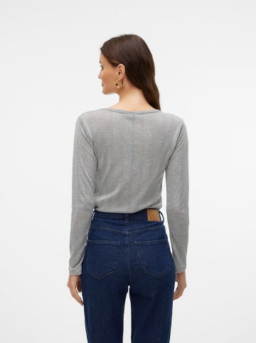 Vero Moda Longsleeve in Grau