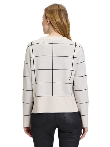 Betty Barclay Pullover in Sand