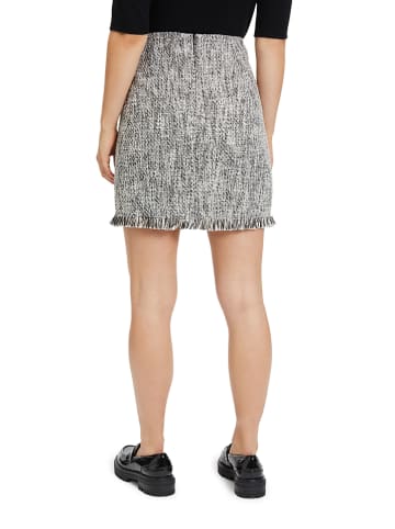 Betty Barclay Rock in Schwarz