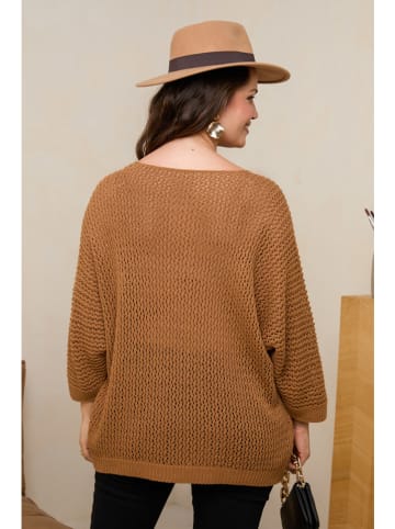 Curvy Lady Sweter w kolorze jasnobrązowym