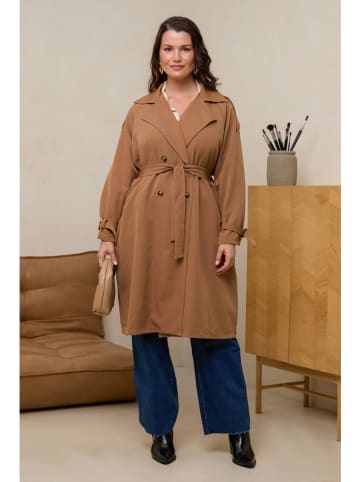 Curvy Lady Trenchcoat lichtbruin