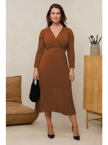 Curvy Lady Sukienka w kolorze jasnobrązowym