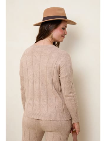 Curvy Lady Pullover in Hellbraun