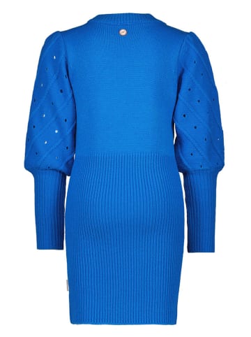 B.Nosy Strickkleid in Blau